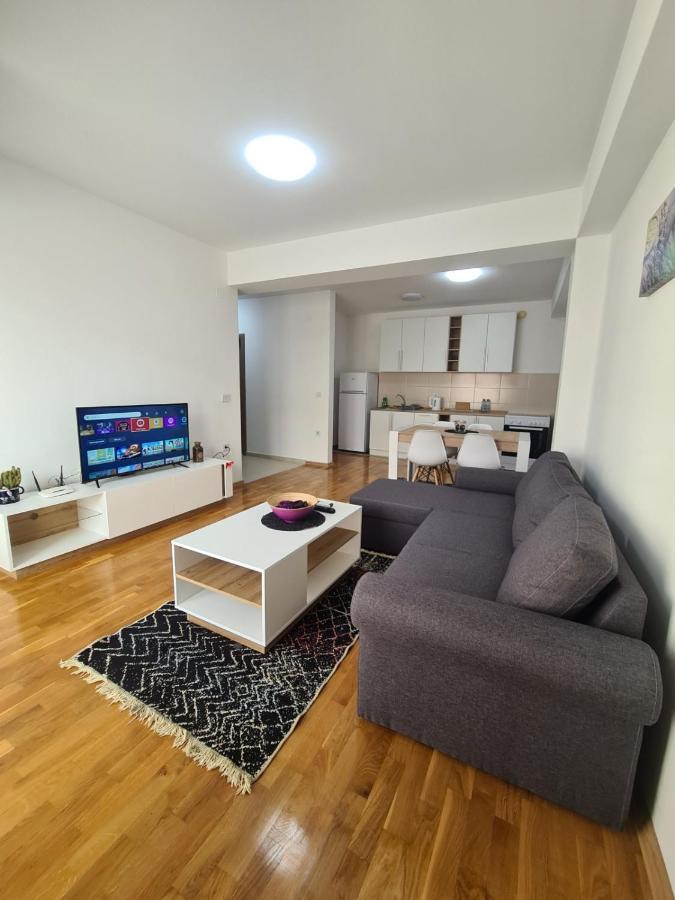 Smart Apartments Skopje Bagian luar foto