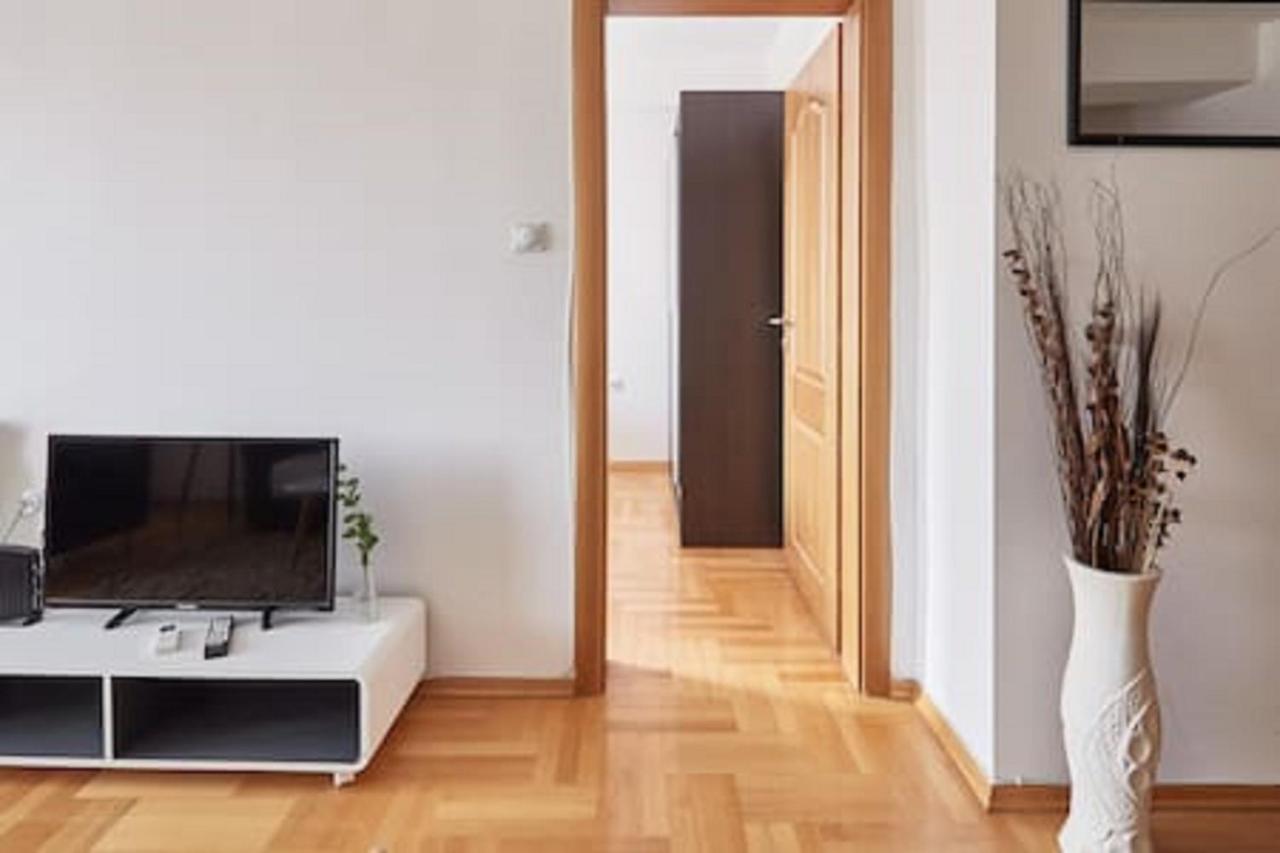 Smart Apartments Skopje Bagian luar foto